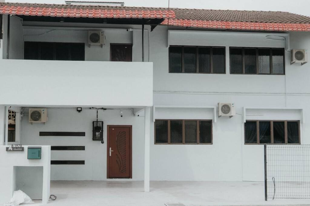 Exclusive Double Storey Homestay กวนตัน ภายนอก รูปภาพ